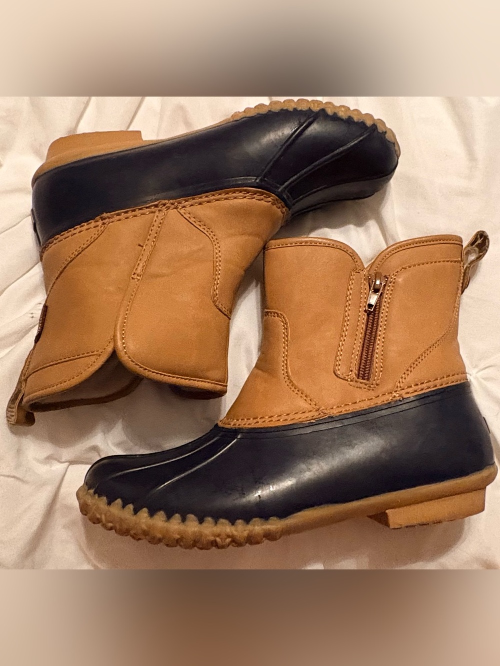 Women’s JBU above the ankle boots Martha Waterproof Size 6M in great condition